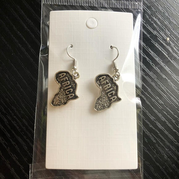 Africa Earrings - Picture 4 of 4